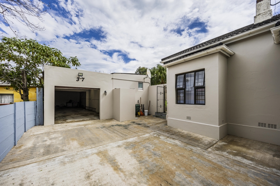 3 Bedroom Property for Sale in Cambridge Eastern Cape
